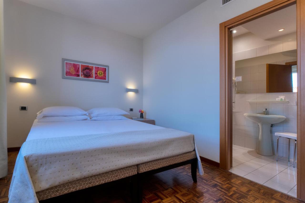 Park Hotel มอนโดวี ภายนอก รูปภาพ